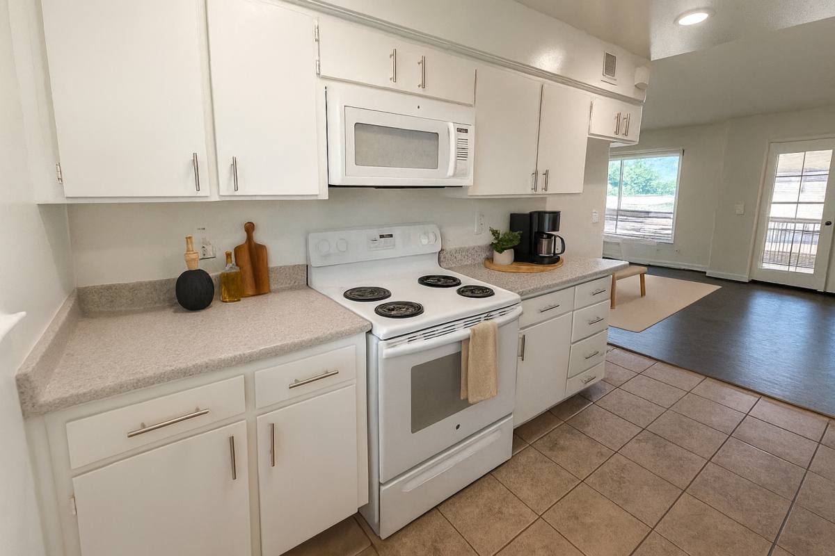 Apartment for rent at 8911-8923 Mays Ave, Garden Grove, CA 92844