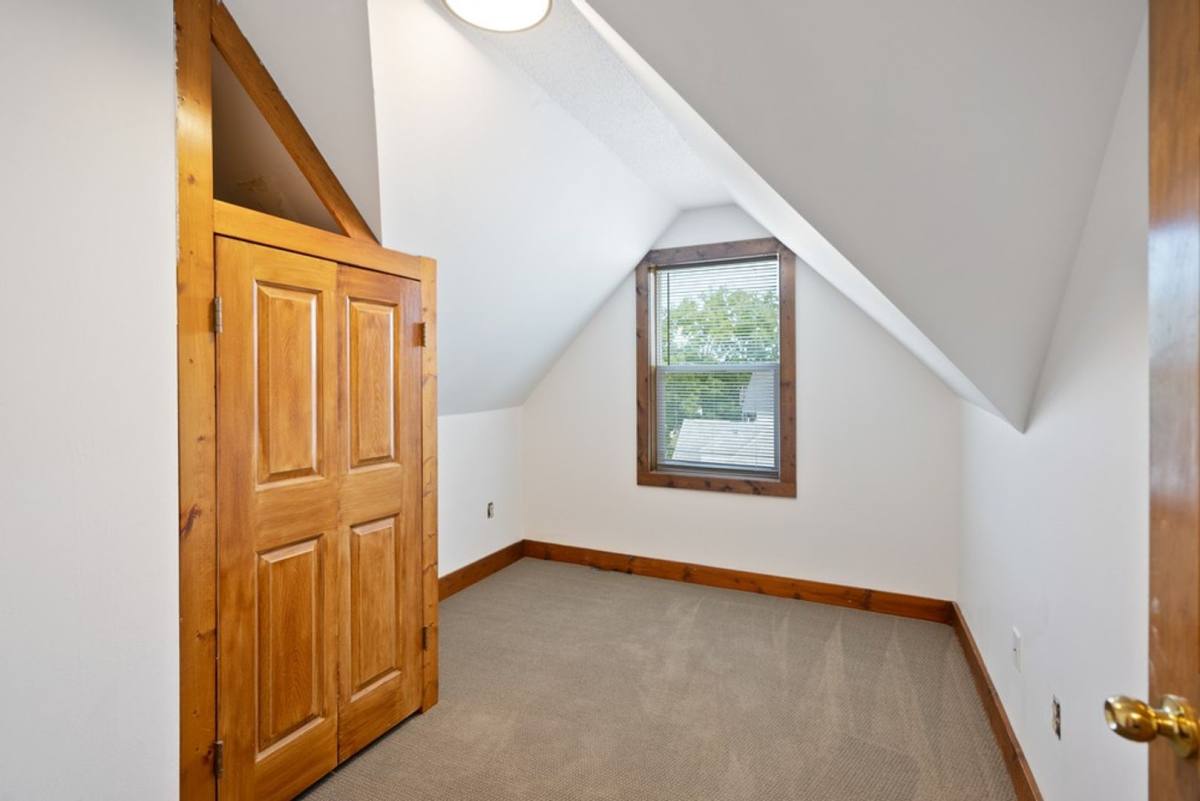 Apartment for rent at 1015 W 22nd St, Cedar Falls, IA 50613