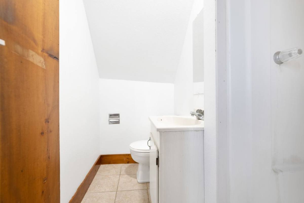 Apartment for rent at 1015 W 22nd St, Cedar Falls, IA 50613