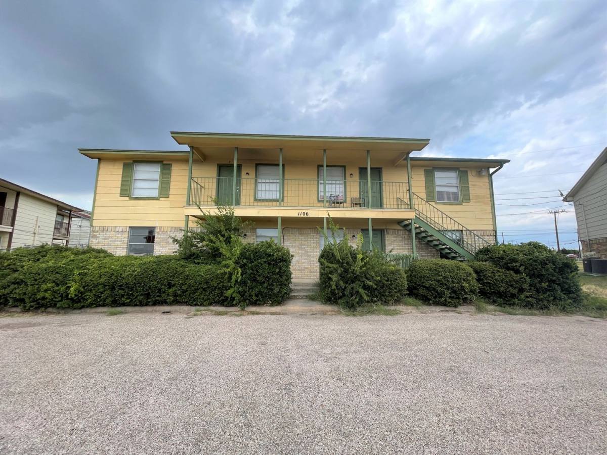 Apartment for rent at 1106 Eastside Dr, Killeen, TX 76543