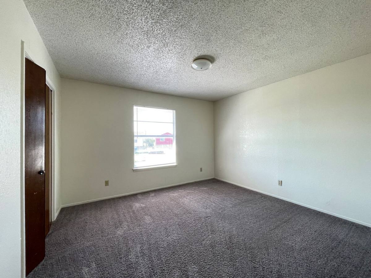 Apartment for rent at 1106 Eastside Dr, Killeen, TX 76543