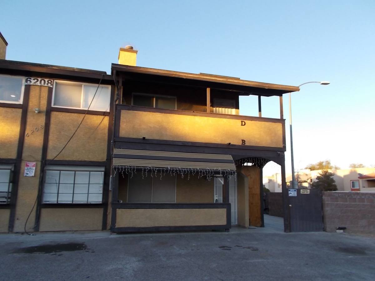 Apartment for rent at 6208 Ilanos Lane, Las Vegas, NV 89108