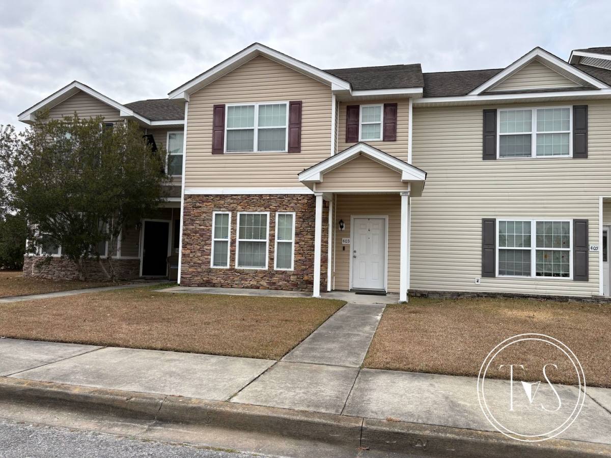 Townhouse for rent at 403 Valdez Court, Hinesville, GA 31313