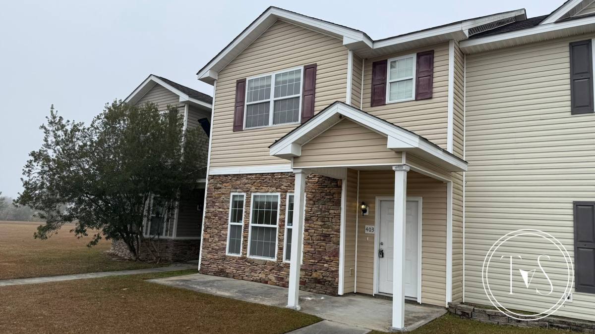 Townhouse for rent at 403 Valdez Court, Hinesville, GA 31313