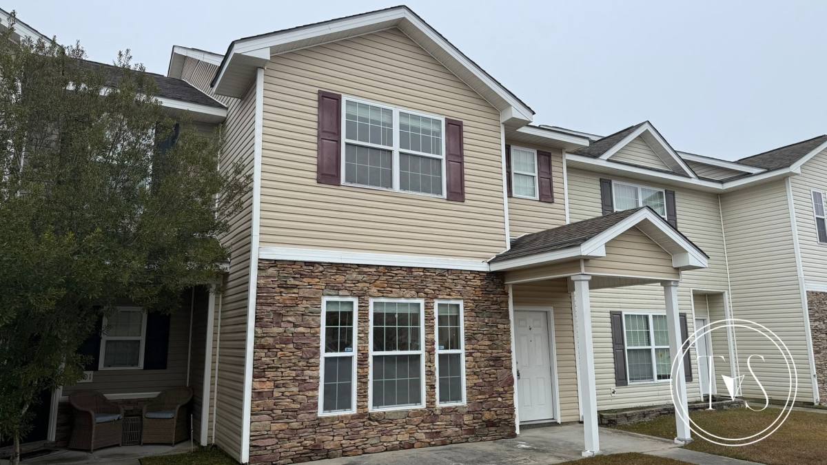 Townhouse for rent at 403 Valdez Court, Hinesville, GA 31313