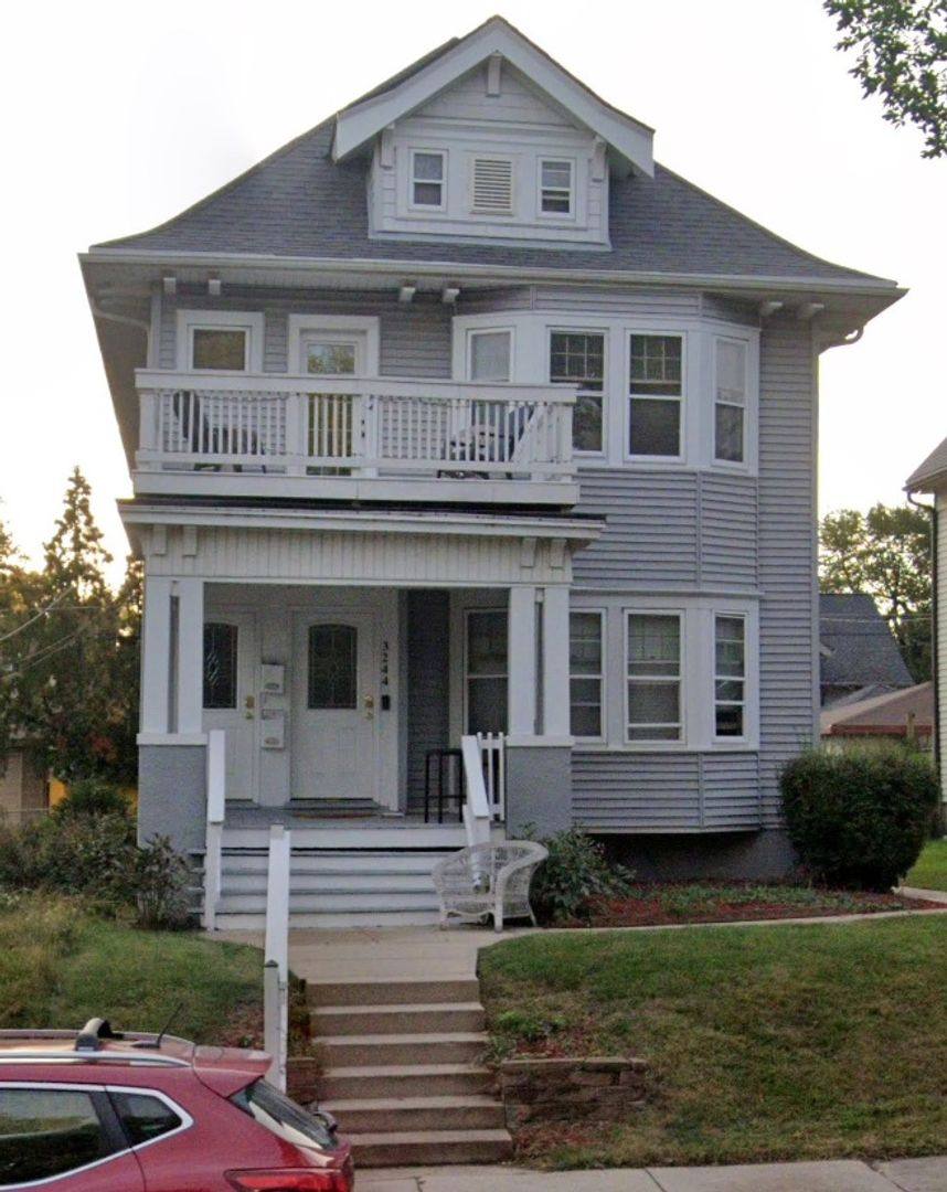 Townhouse for rent at 3244 - 3246 N Oakland Ave, Milwaukee, WI 53211