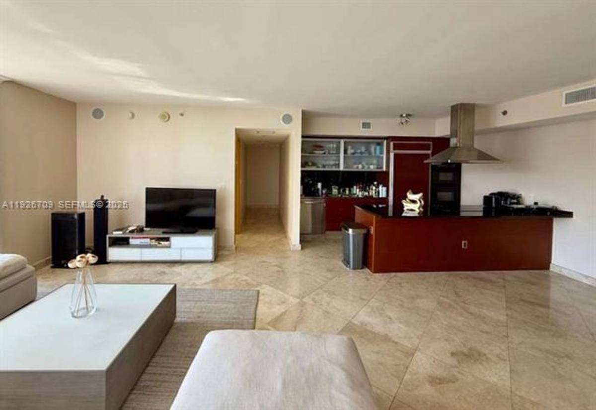 Apartment for rent at 1850 S Ocean Dr, Hallandale, FL 33009