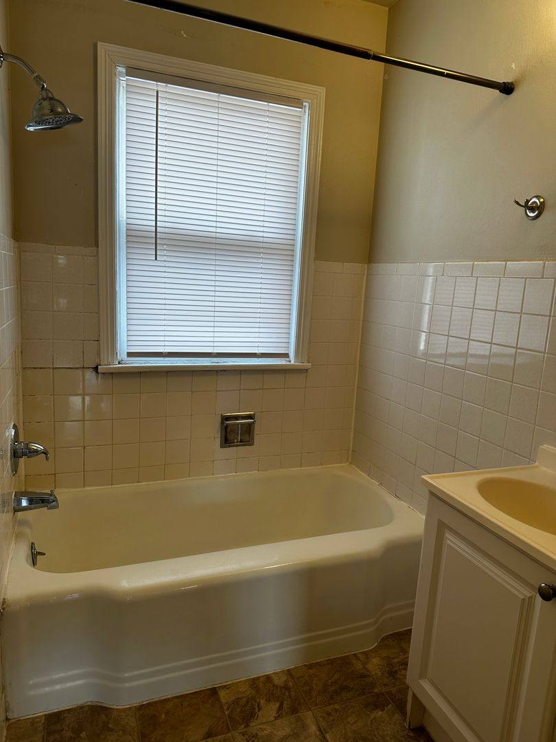 Apartment for rent at 712 17th St, Greeley, CO 80631