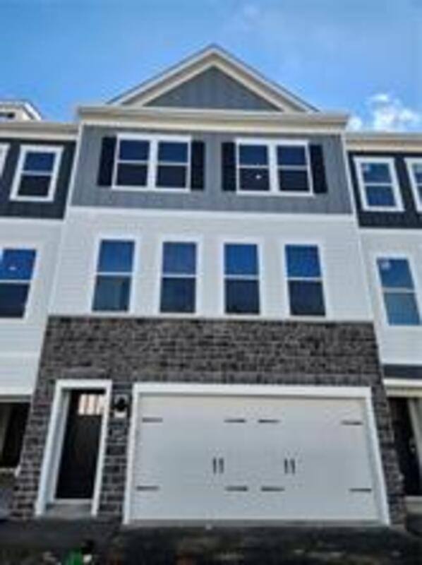 Townhouse for rent at 305 Gable Court, Wexford, PA 15090