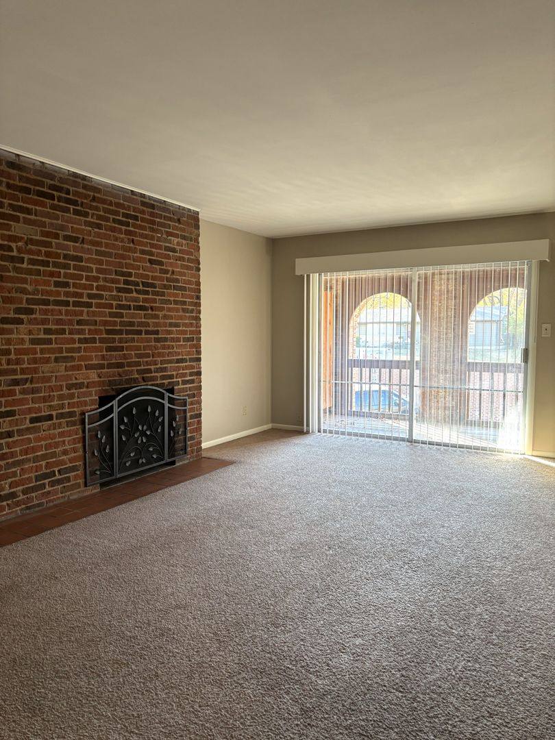 Apartment for rent at 1414 SW 27th St, Topeka, KS 66611