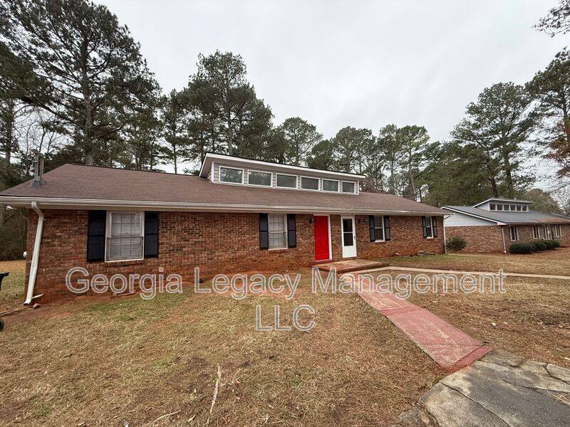 House for rent at 365 Fowler Dr, Athens, GA 30601