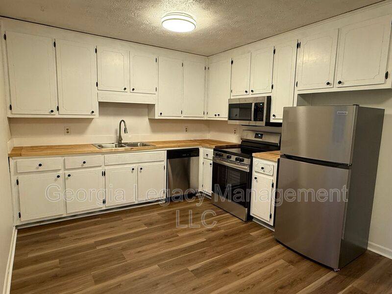 House for rent at 365 Fowler Dr, Athens, GA 30601