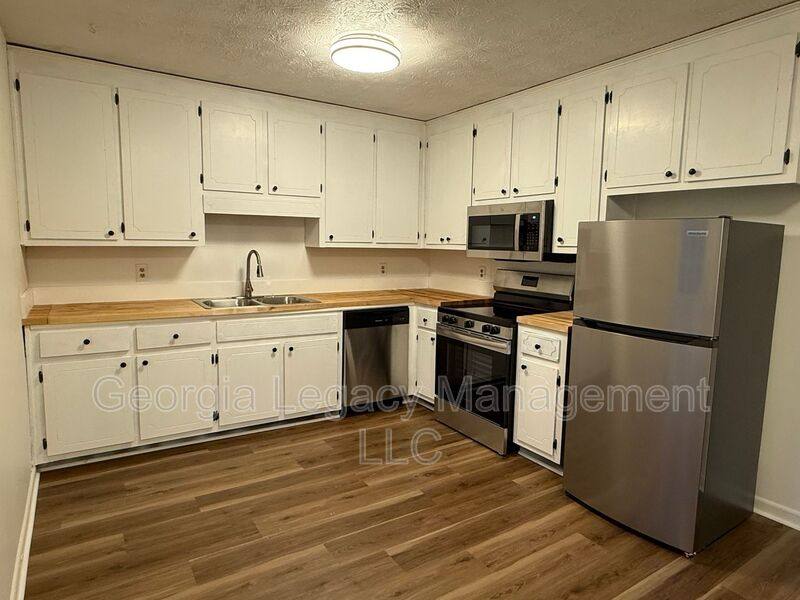 House for rent at 365 Fowler Dr, Athens, GA 30601