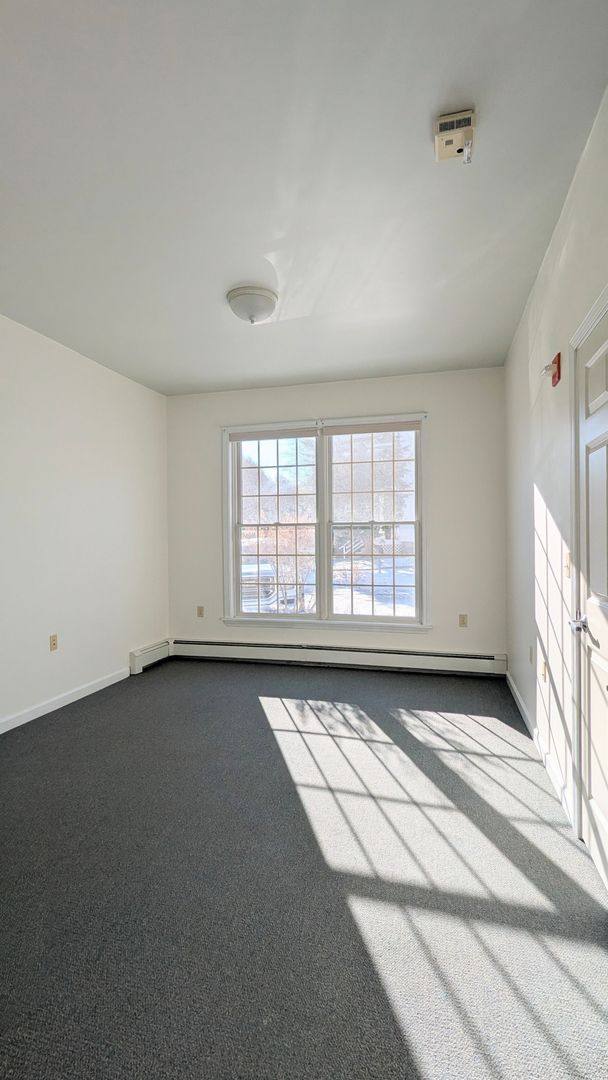 Apartment for rent at 44 Sewall St, Augusta, ME 04330