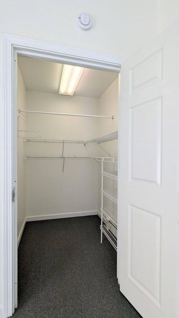 Apartment for rent at 44 Sewall St, Augusta, ME 04330