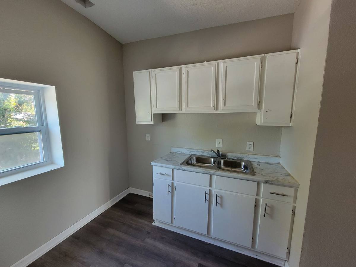 Apartment for rent at 901-907 Benton Blvd, Kansas City, MO 64127