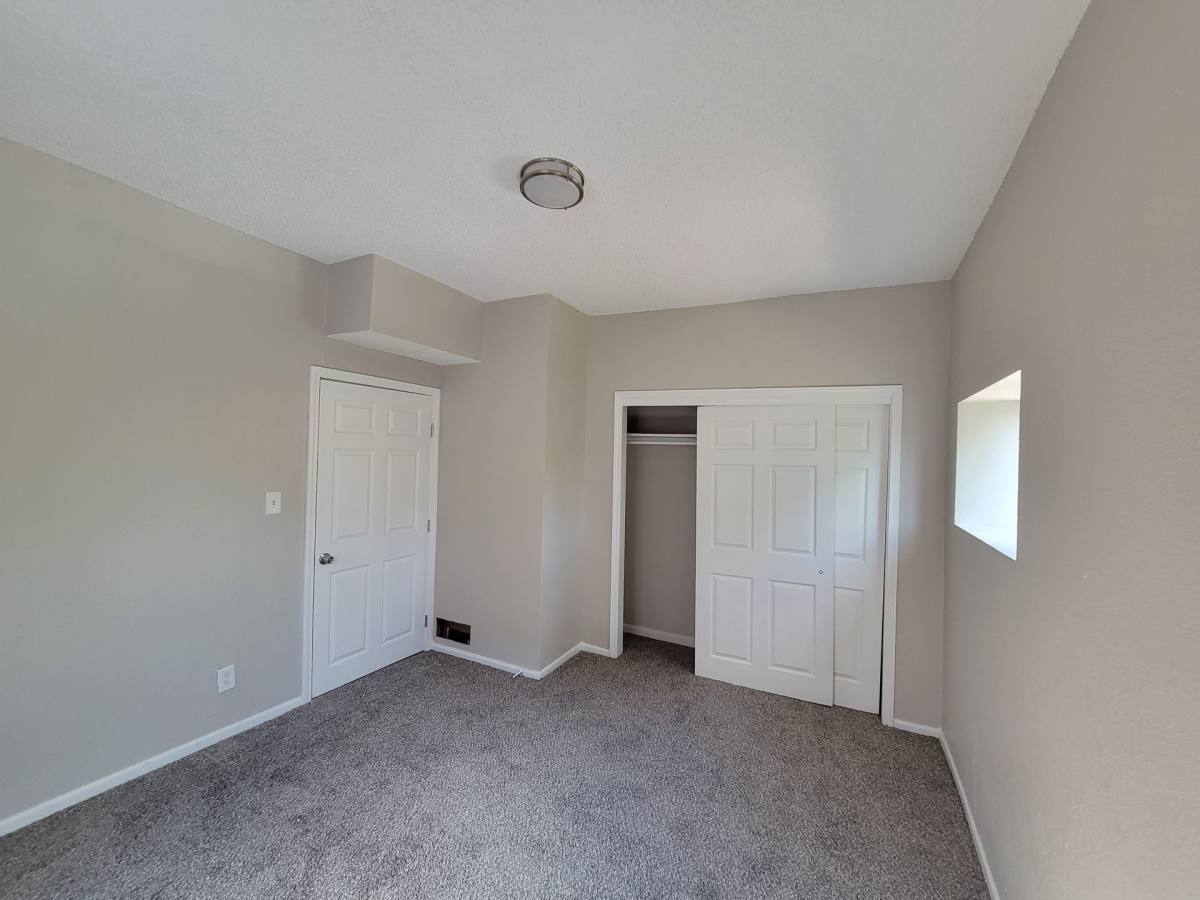 Apartment for rent at 901-907 Benton Blvd, Kansas City, MO 64127