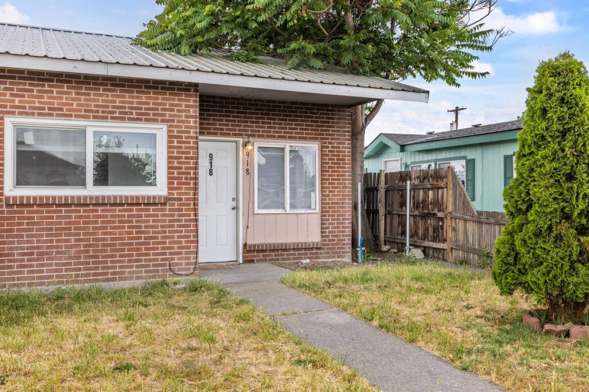 Apartment for rent at 908 W Ruby, Pasco, WA 99301