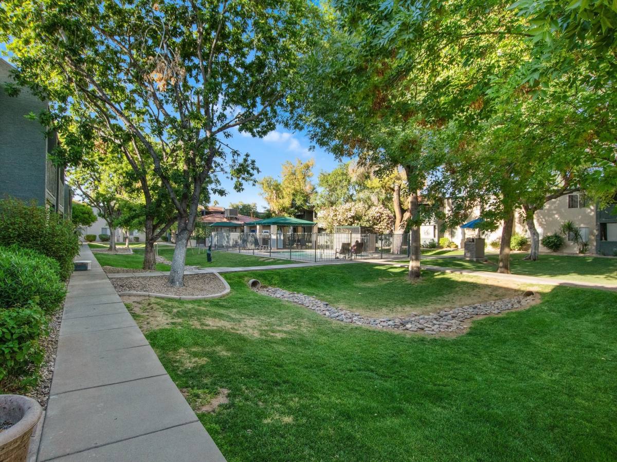 Apartment for rent at 1505 N Country Club Dr, Mesa, AZ 85201