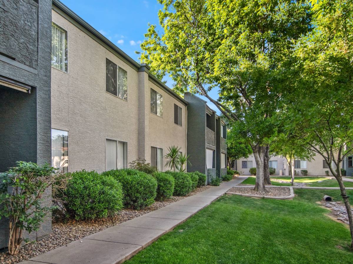 Apartment for rent at 1505 N Country Club Dr, Mesa, AZ 85201
