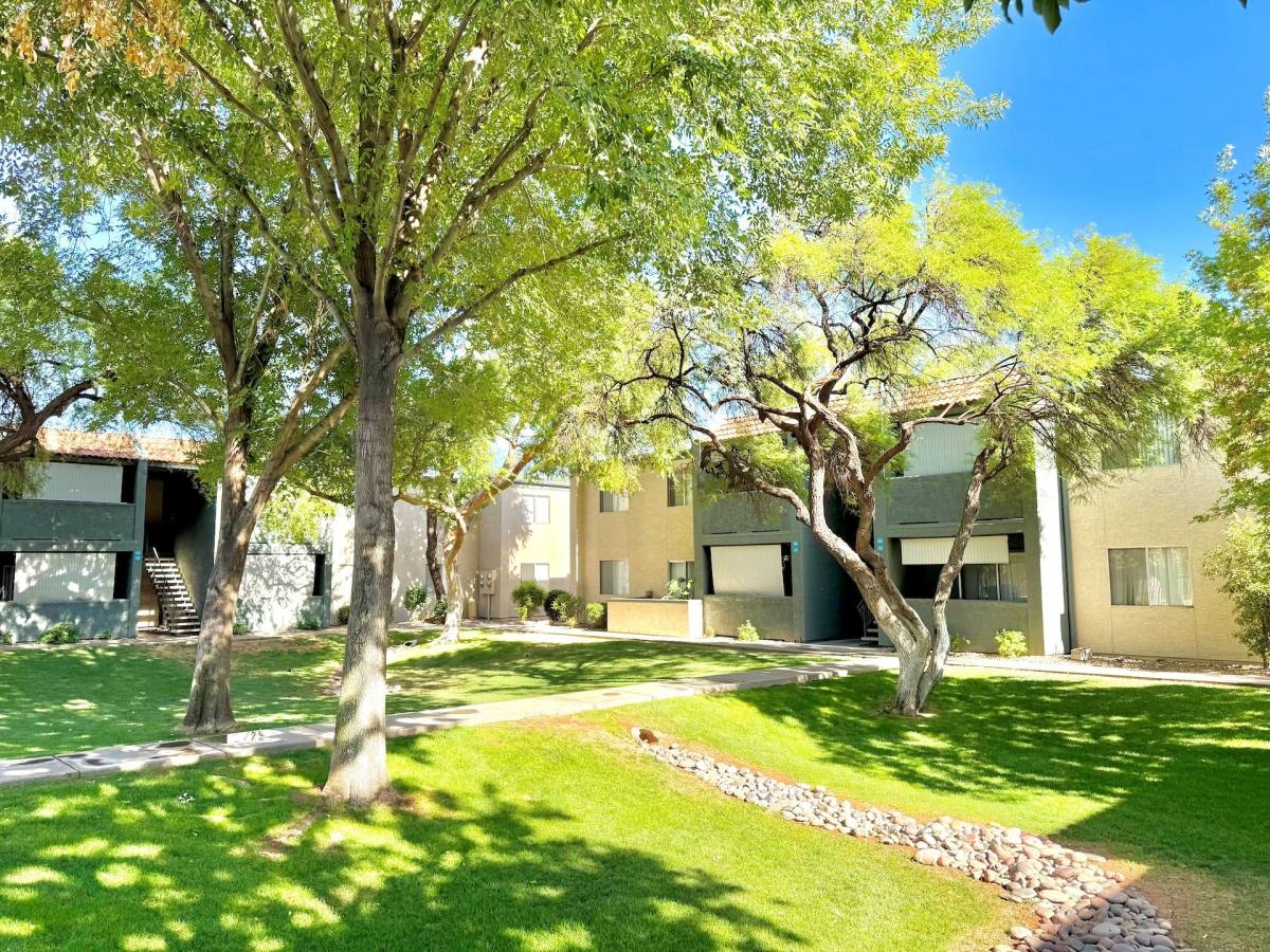 Apartment for rent at 1505 N Country Club Dr, Mesa, AZ 85201