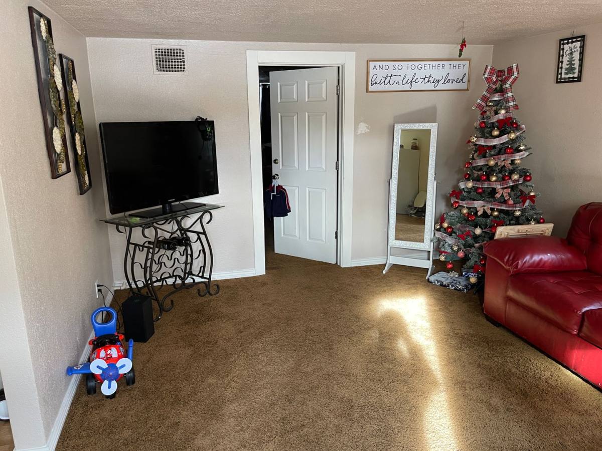 Apartment for rent at 1831 12th Ave, Greeley, CO 80631