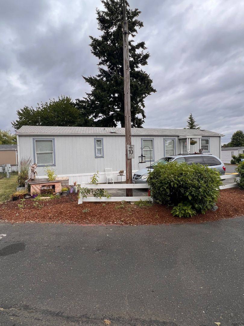 Apartment for rent at 9000 NE MLK Blvd, Portland, OR 97211