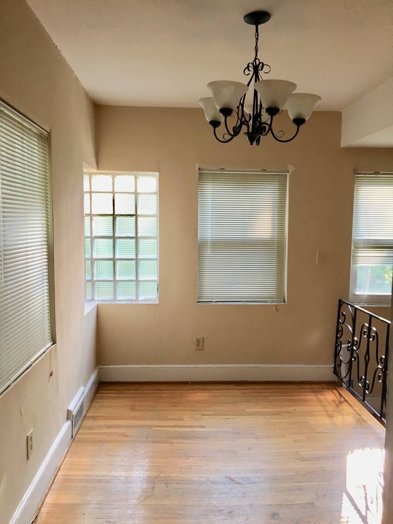 Apartment for rent at 118 S Waccamaw Ave, Columbia, SC 29205