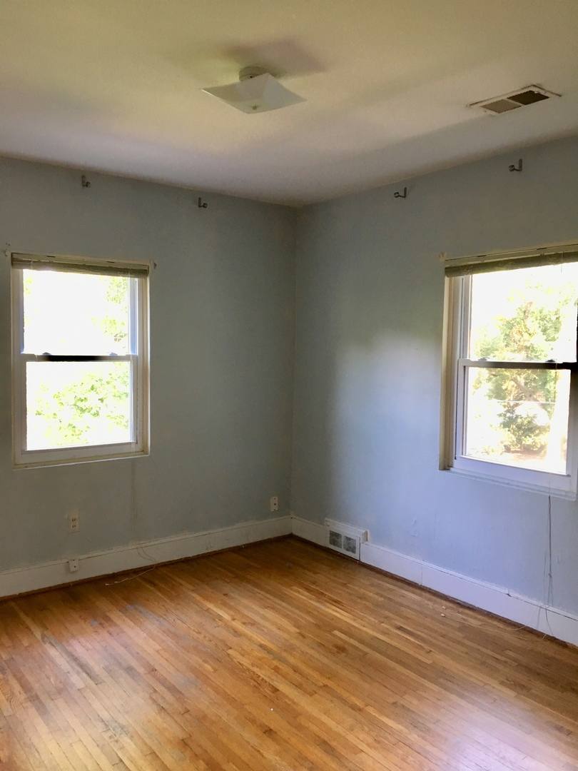 Apartment for rent at 118 S Waccamaw Ave, Columbia, SC 29205