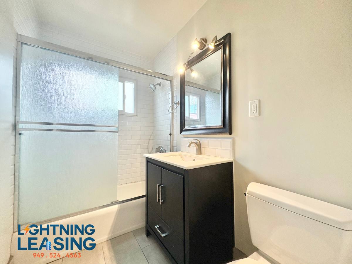 Apartment for rent at 1526 Corinth Ave #9D, Los Angeles, CA 90025