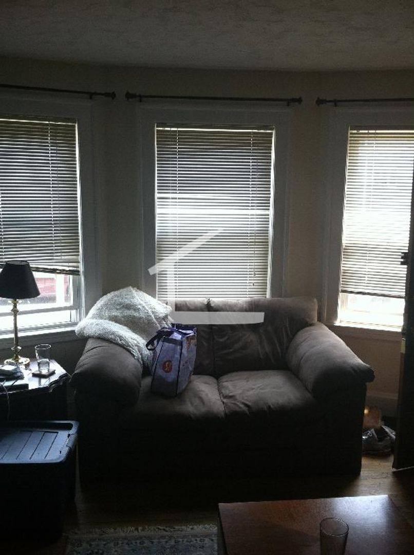 Apartment for rent at 72 Brock St #1A, Brighton, MA 02135