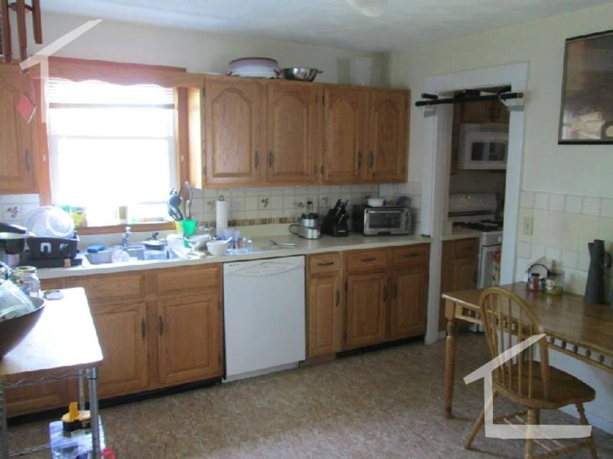 Apartment for rent at 72 Brock St #1A, Brighton, MA 02135