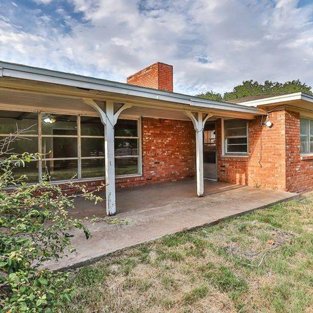 House for rent at 2110 65th St, Lubbock, TX 79412
