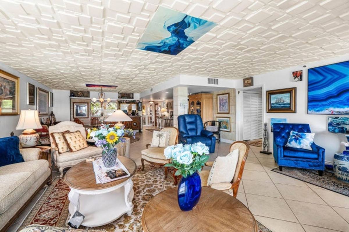 House for rent at 374 Golfview Rd, North Palm Beach, FL 33408