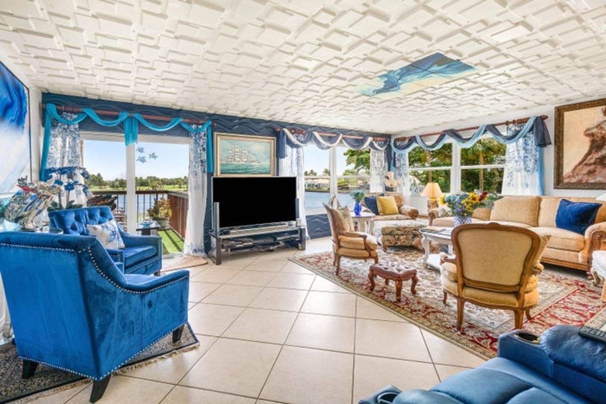 House for rent at 374 Golfview Rd, North Palm Beach, FL 33408