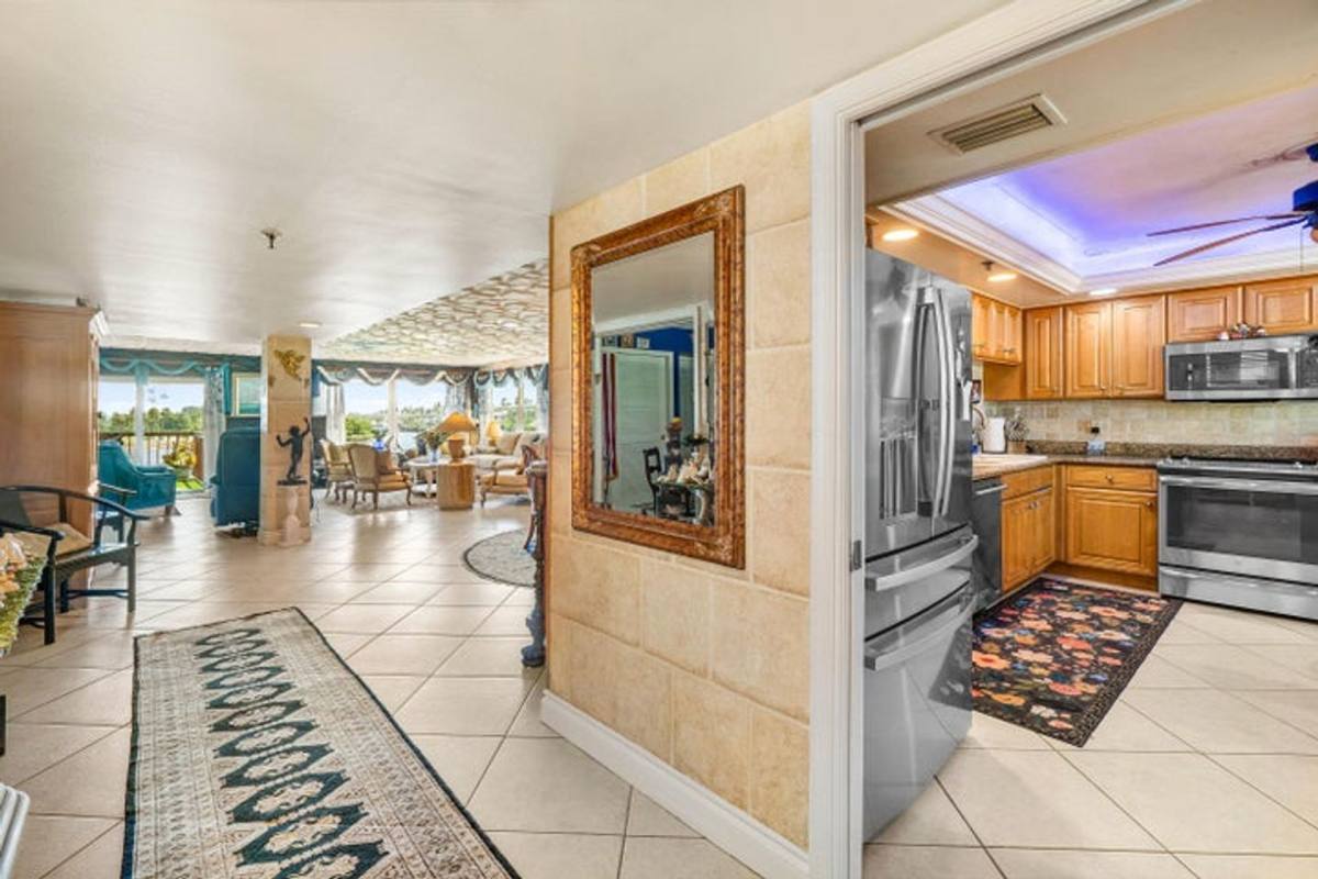 House for rent at 374 Golfview Rd, North Palm Beach, FL 33408