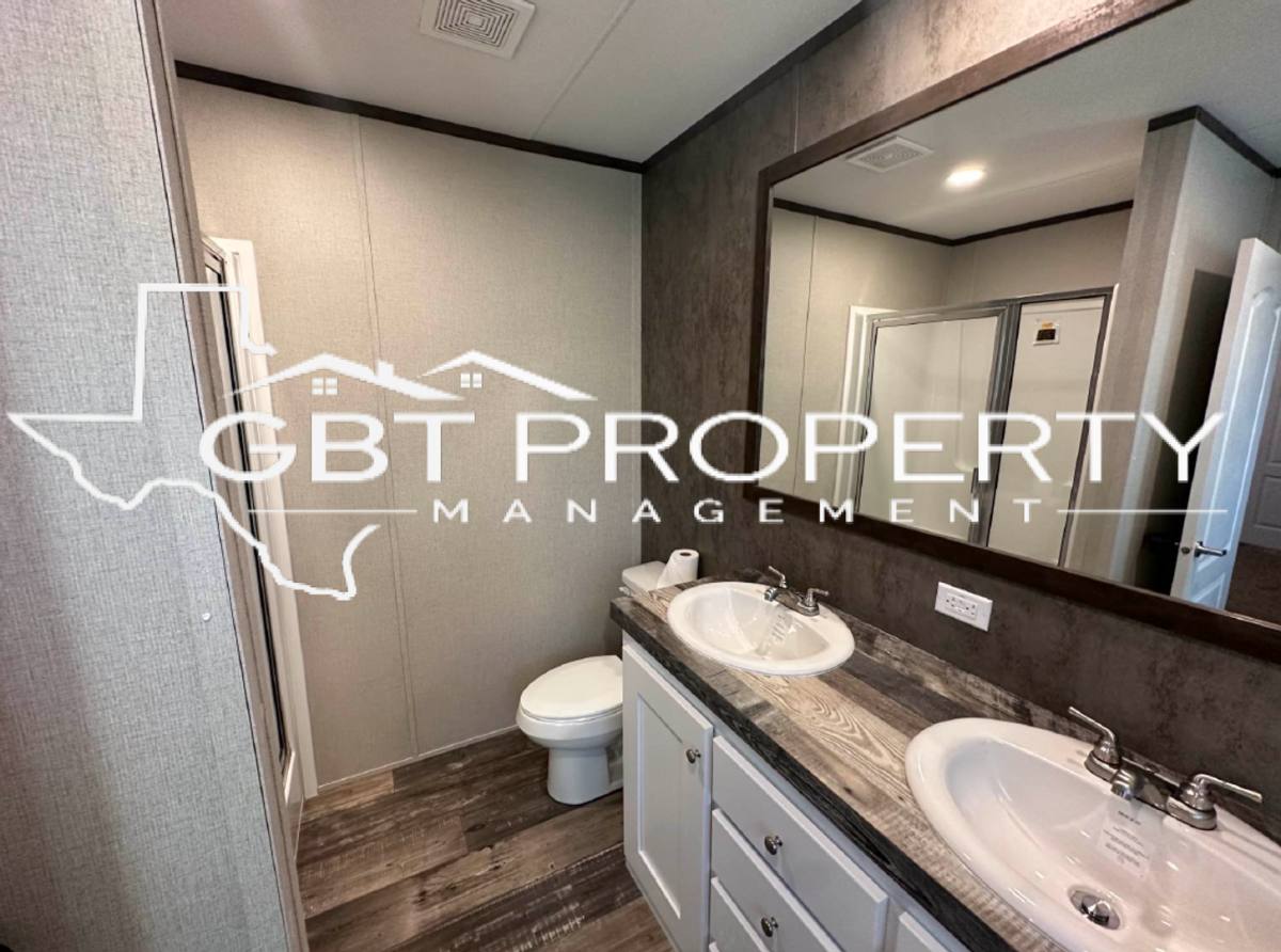 House for rent at 6227 Oklahoma Trail, Granbury, TX 76048