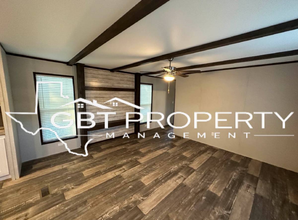 House for rent at 6227 Oklahoma Trail, Granbury, TX 76048