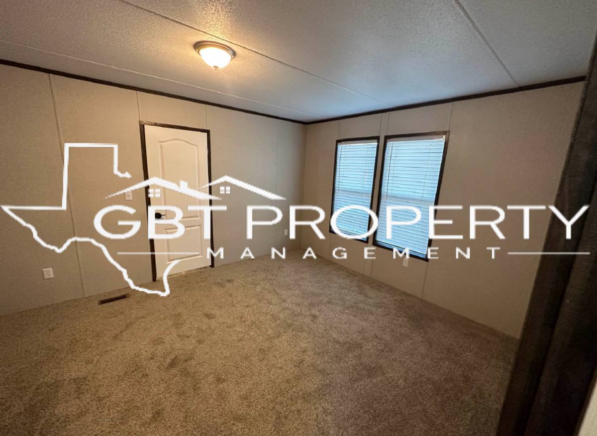House for rent at 6227 Oklahoma Trail, Granbury, TX 76048
