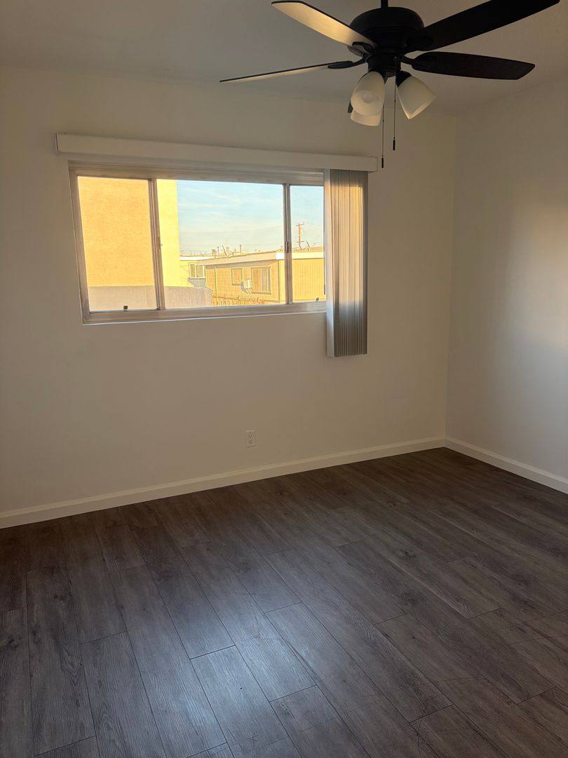 Apartment for rent at 837 - 839 Beach Ave, Inglewood, CA 90302