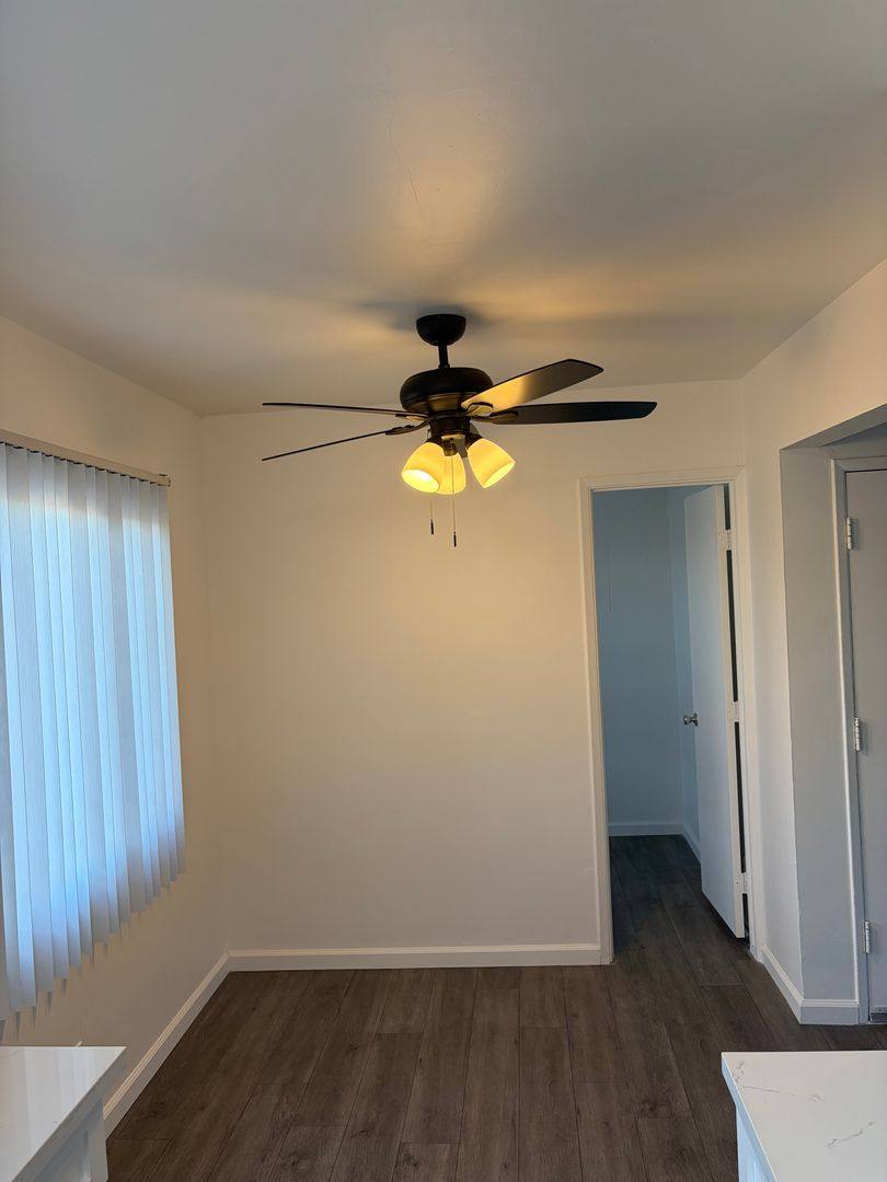 Apartment for rent at 837 - 839 Beach Ave, Inglewood, CA 90302