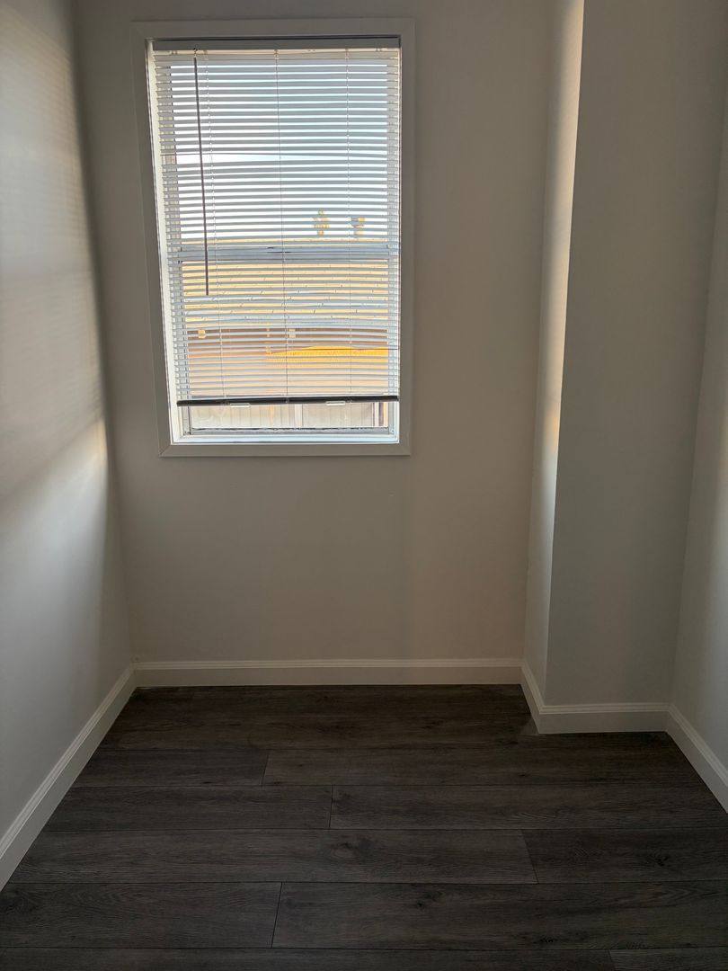 Apartment for rent at 837 - 839 Beach Ave, Inglewood, CA 90302