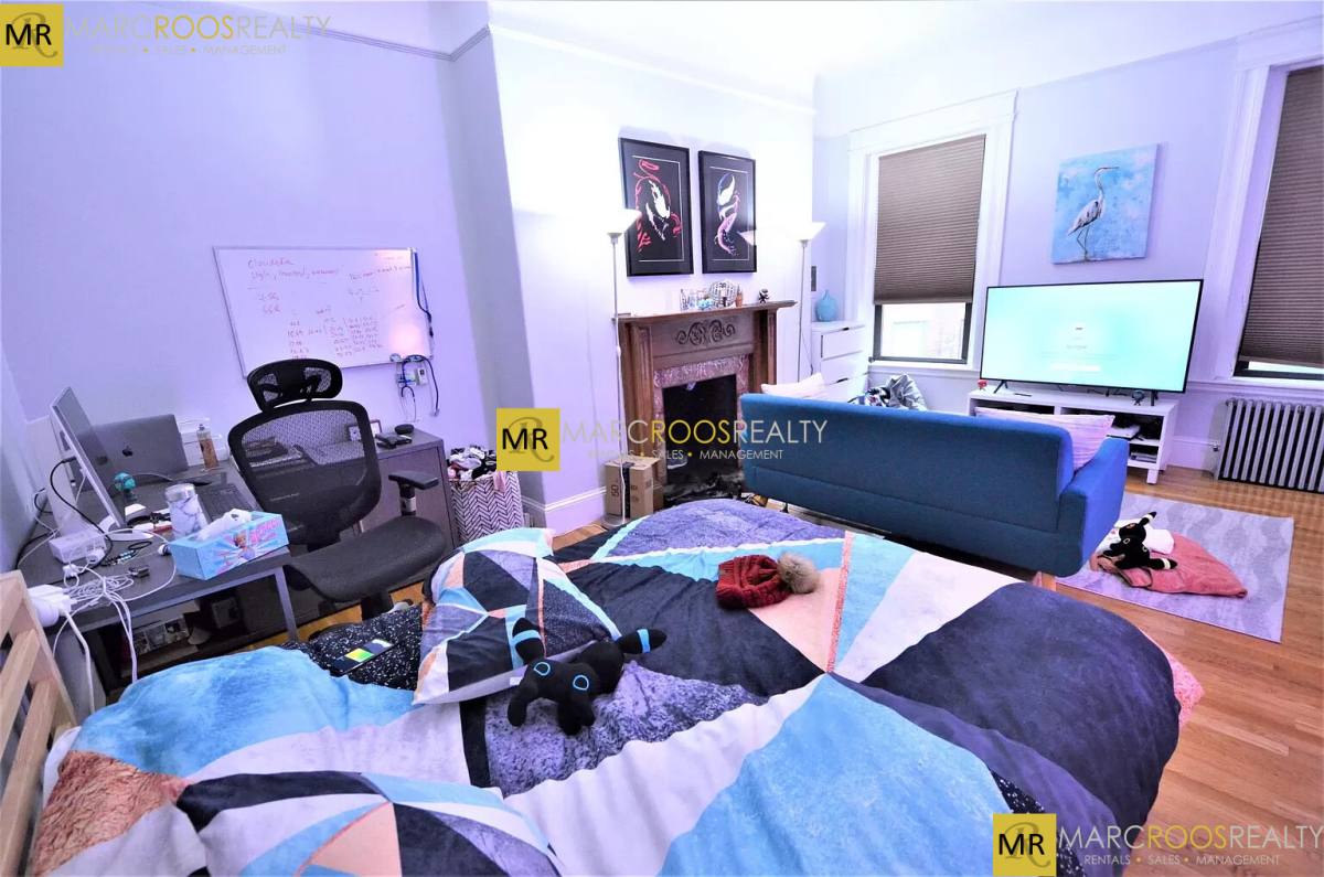 Apartment for rent at 589 Beacon St #4, Boston, MA 02115