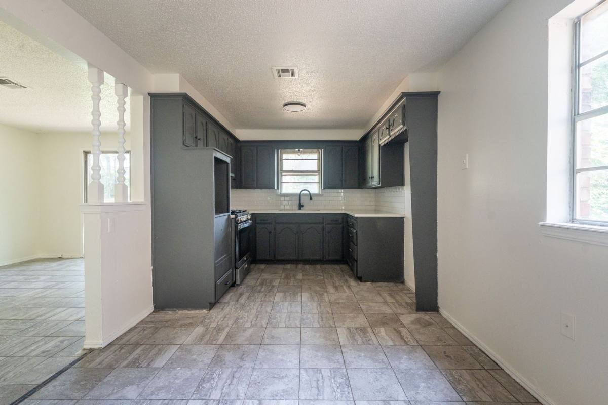 House for rent at 5017 S Briarwood Dr, Oklahoma City, OK 73135
