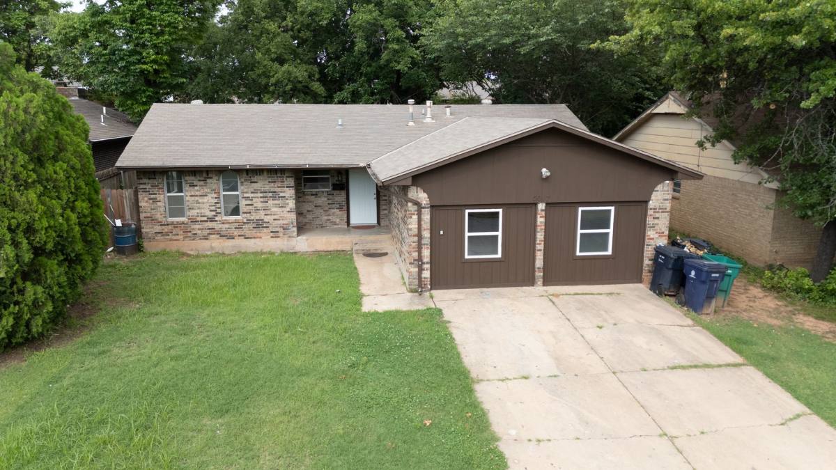House for rent at 5017 S Briarwood Dr, Oklahoma City, OK 73135