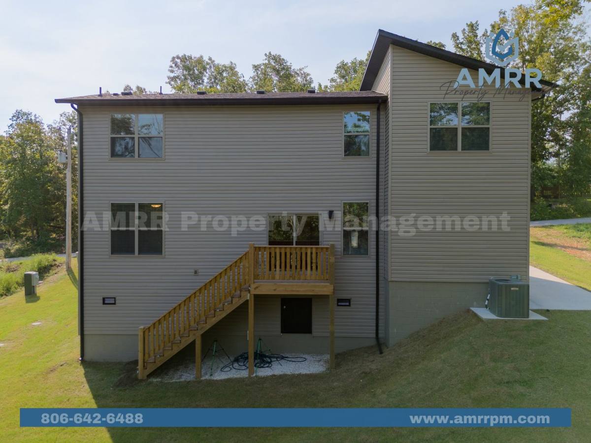 House for rent at 13 Carrick Dr, Bella Vista, AR 72715