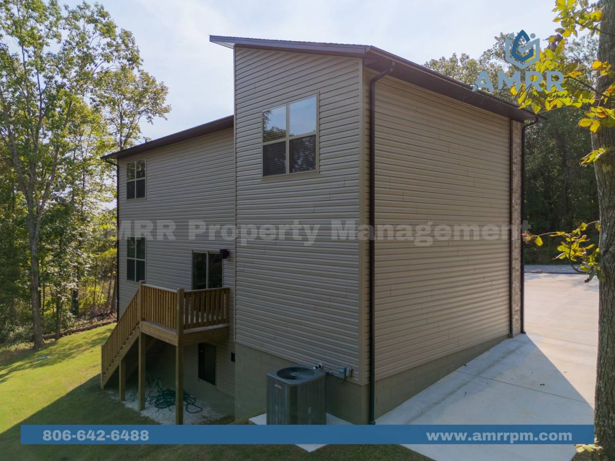 House for rent at 13 Carrick Dr, Bella Vista, AR 72715