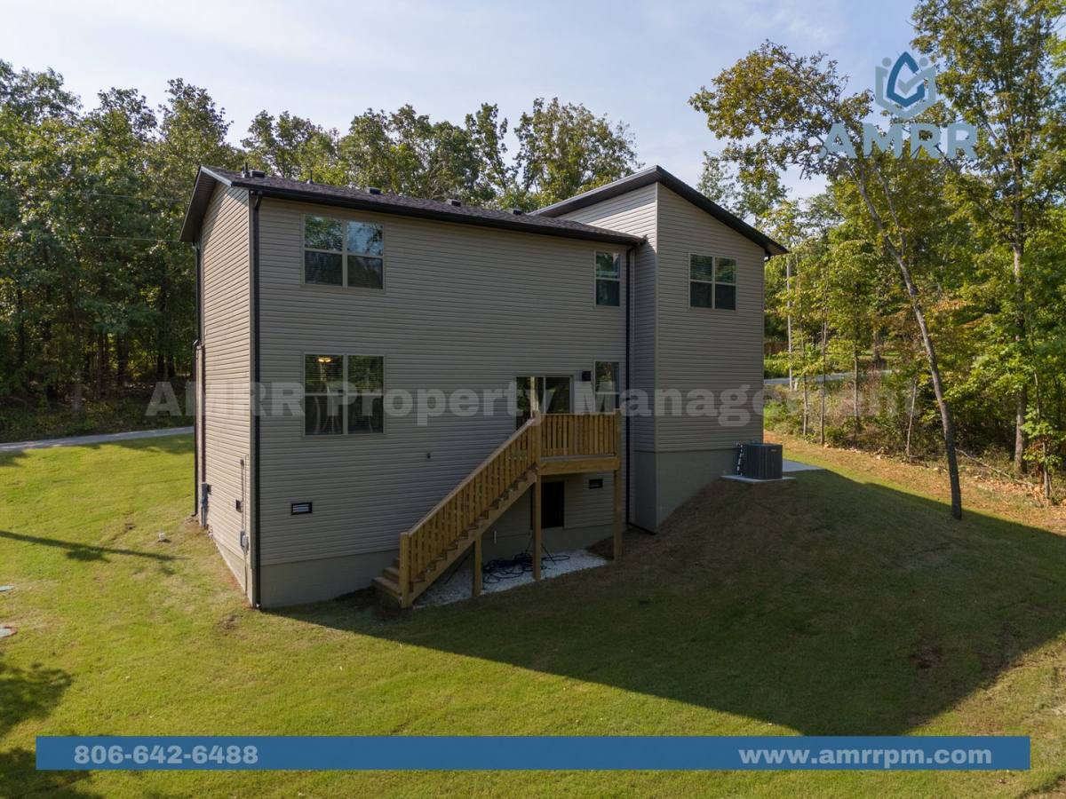 House for rent at 13 Carrick Dr, Bella Vista, AR 72715