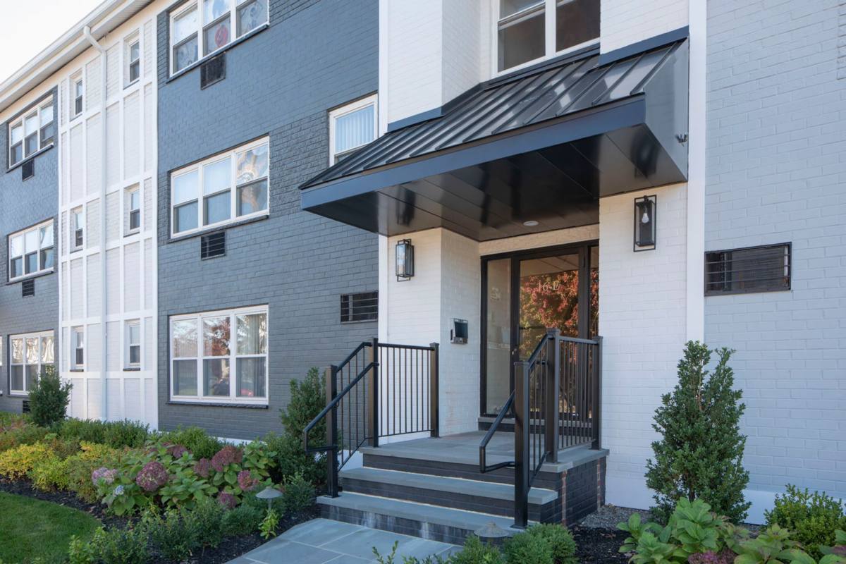Apartment for rent at 16 Hickory Ave, Bergenfield, NJ 07621