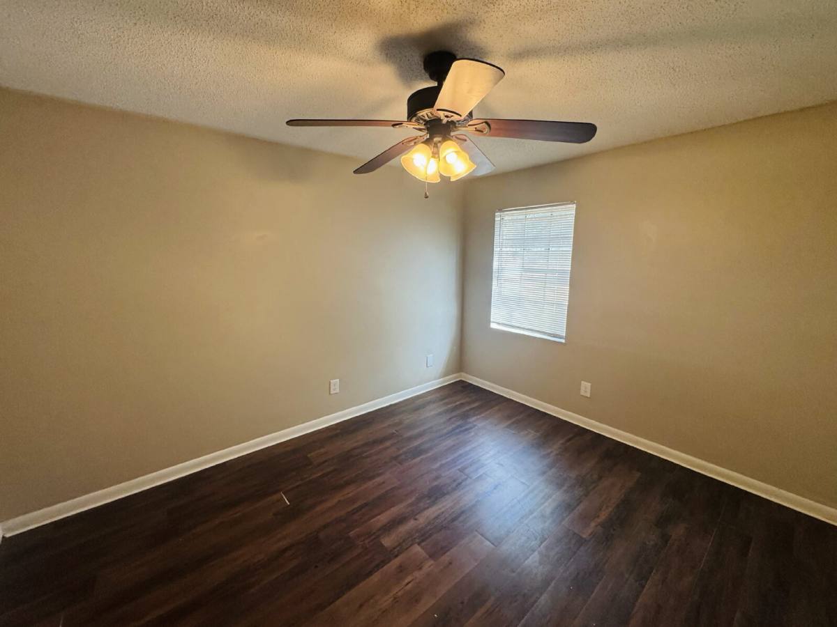 Apartment for rent at 807 E Cottonwood Highway 2, Dothan, AL 36301